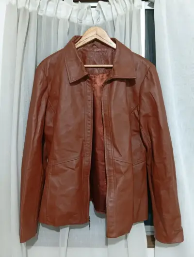 Chaqueta de cuero marrón para mujer - miniatura 5