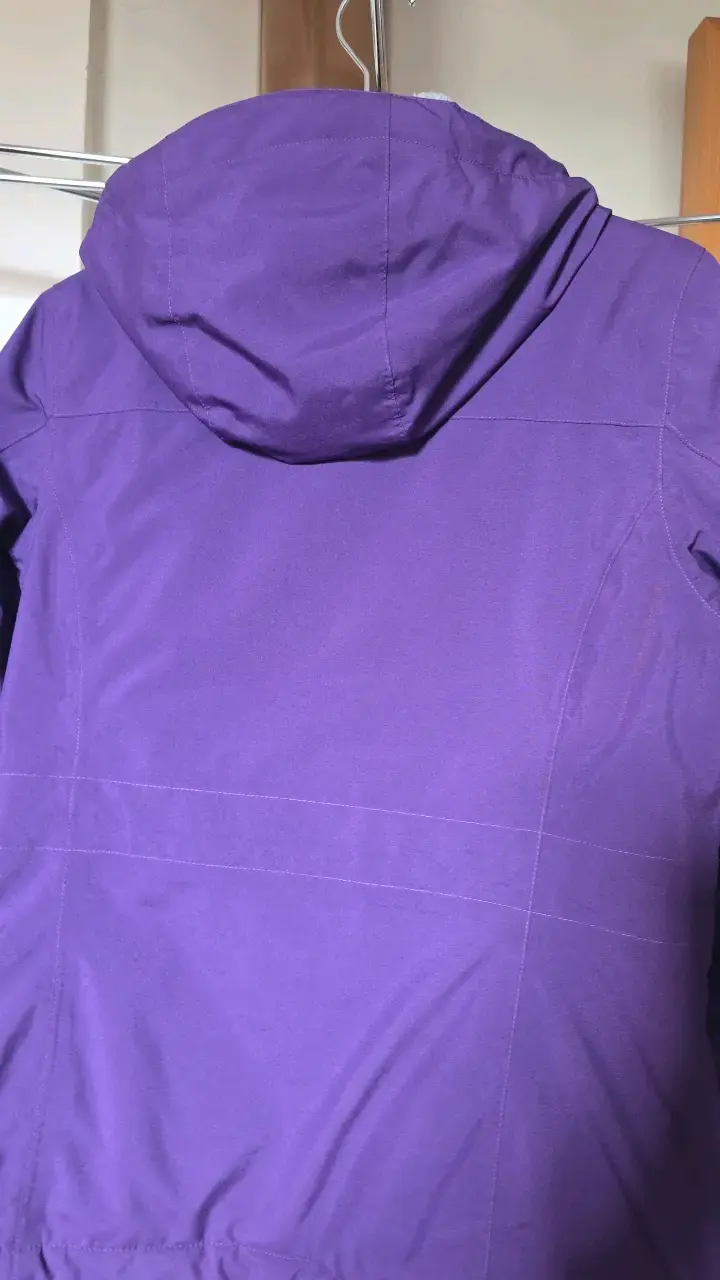 Chaqueta Morada de Mujer Lippi con Capucha - 3