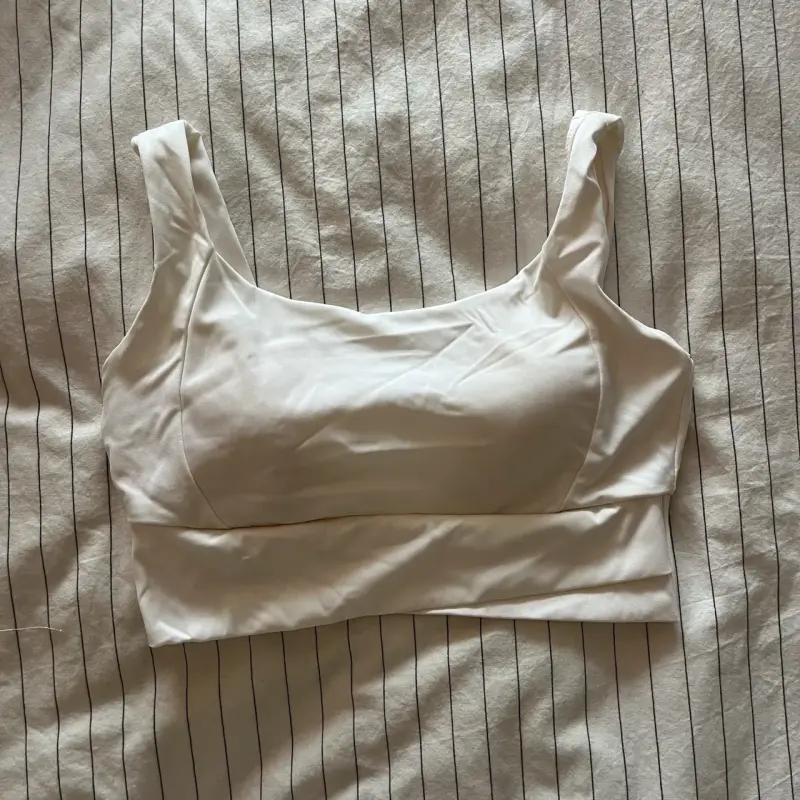 Top deportivo blanco para mujer - 1