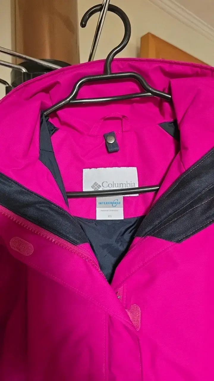 Chaqueta impermeable fucsia Columbia talla M - 2