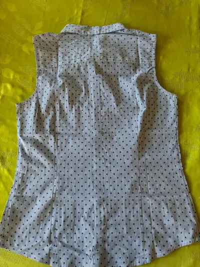Blusa sin mangas a rayas con puntos para mujer - miniatura 3