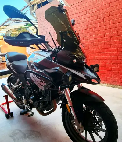 Moto Benelli TRK 251cc Adventure gris - miniatura 4