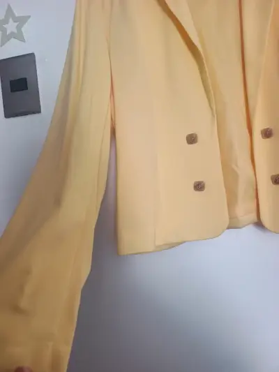 Blazer amarillo para mujer talla 44 - miniatura 4