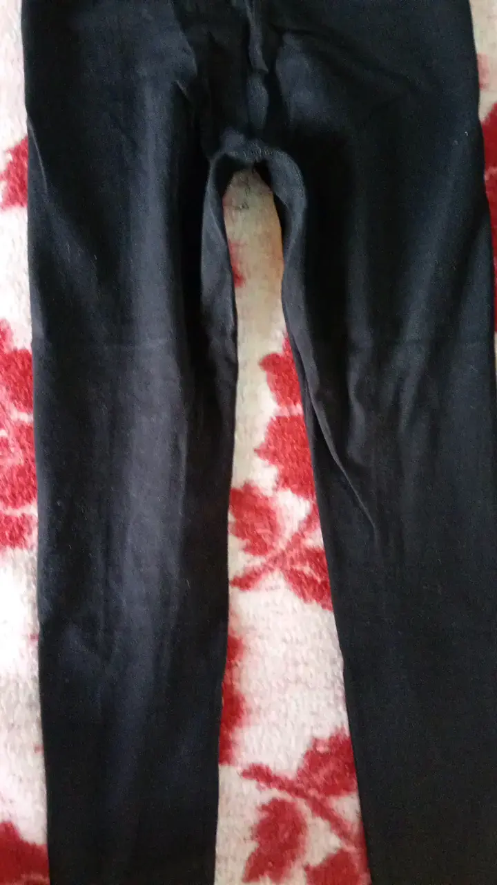 Pantalones negros ajustados para mujer - 2