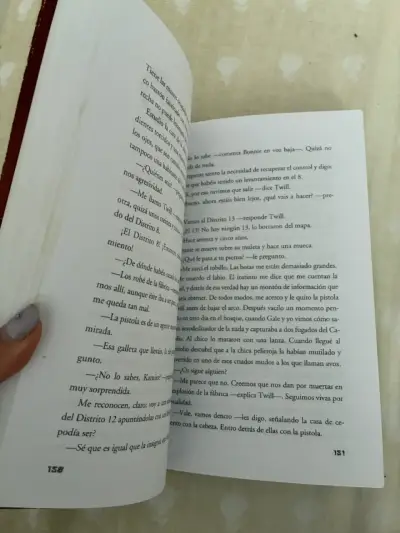 Libro Los Juegos del Hambre de Suzanne Collins - miniatura 1