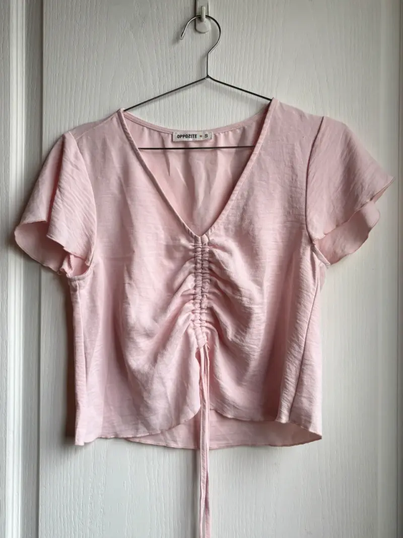 Polera rosa con fruncido talla S - 1