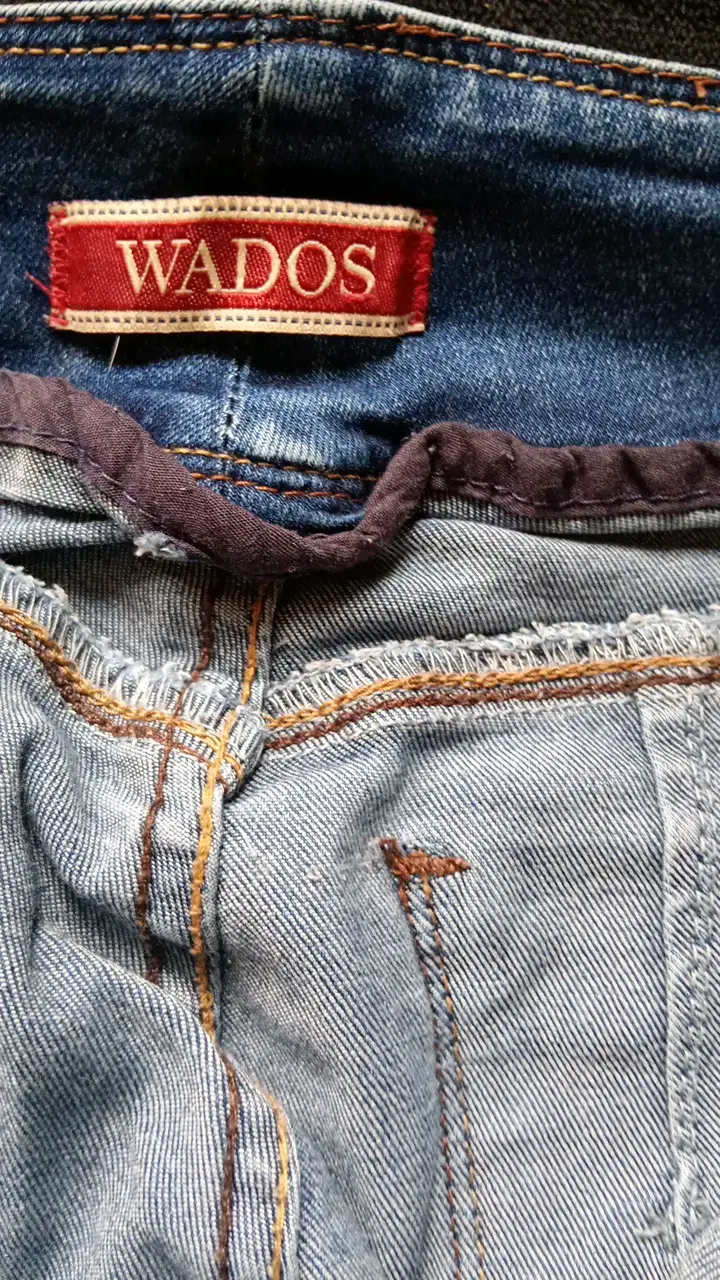 Jeans de mezclilla azul Wados para mujer