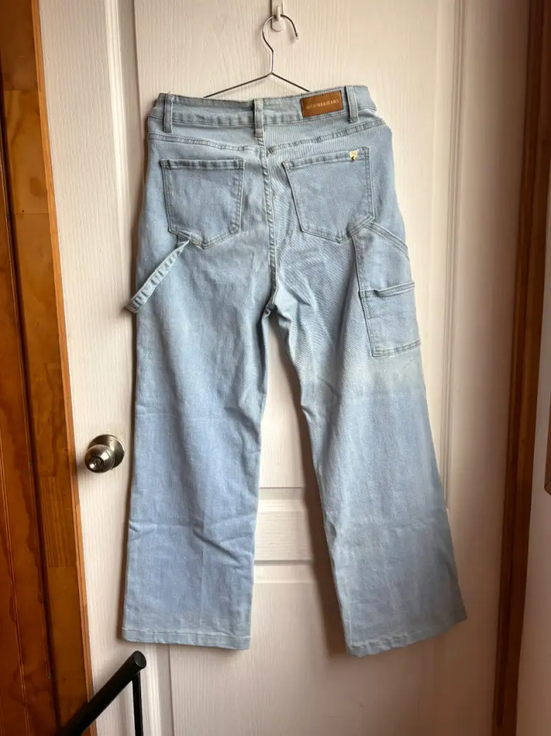 Jeans de mezclilla azul claro para mujer - 2