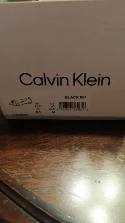 Zapatos de tacón negro Calvin Klein elegantes - miniatura 3