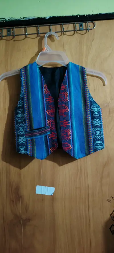 Conjunto de gorro y mitones de lana artesanal - miniatura 3