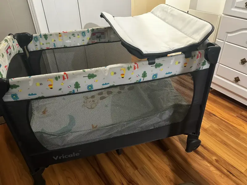 Cuna corral para bebé con diseño infantil - 2