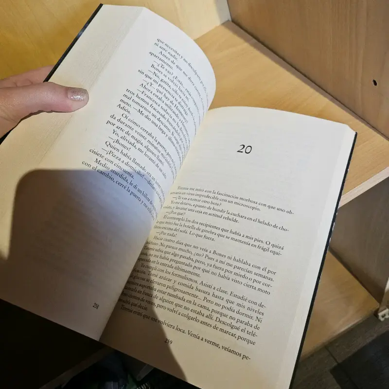 Libro 'Besos de Sangre' de Jeaniene Frost - 2