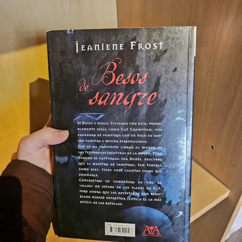 Libro 'Besos de Sangre' de Jeaniene Frost - 3