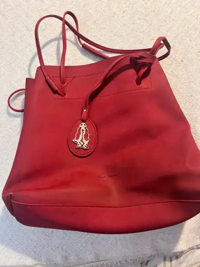 Bolso tote rojo de cuero sintético - miniatura 2