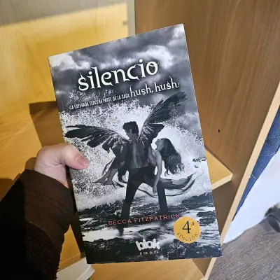 Saga completa Hush Hush de Becca Fitzpatrick - miniatura 4