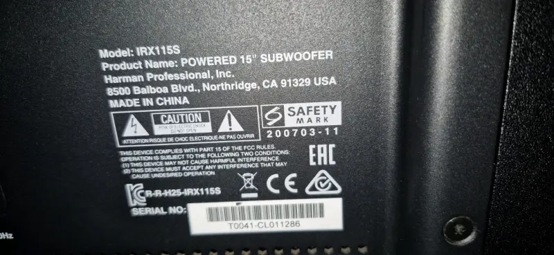 Subwoofer JBL IRX115S de 15 pulgadas - 4