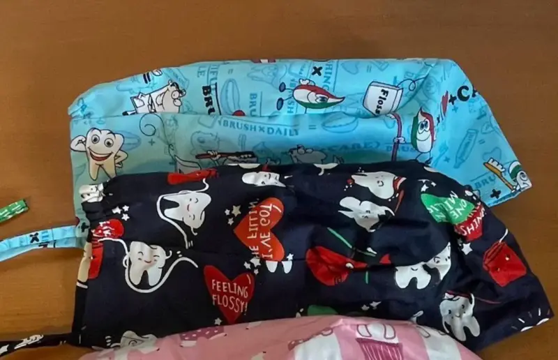 Cofia con estampado dental - 2
