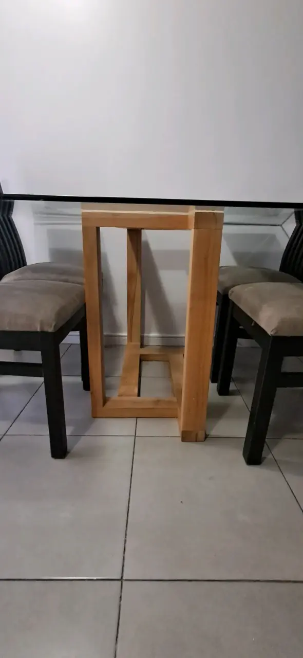 Juego de Comedor de Vidrio con Sillas - 1
