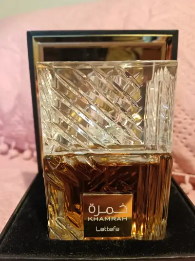 Perfume Lattafa Khamrah 100ml Eau de Parfum - miniatura 3