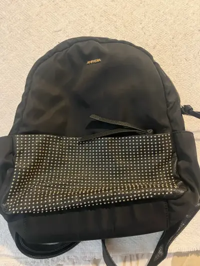 Mochila negra con detalles brillantes Amphora - miniatura 2