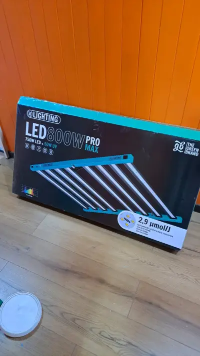 Luz LED 800W Pro Max para cultivo - miniatura 1