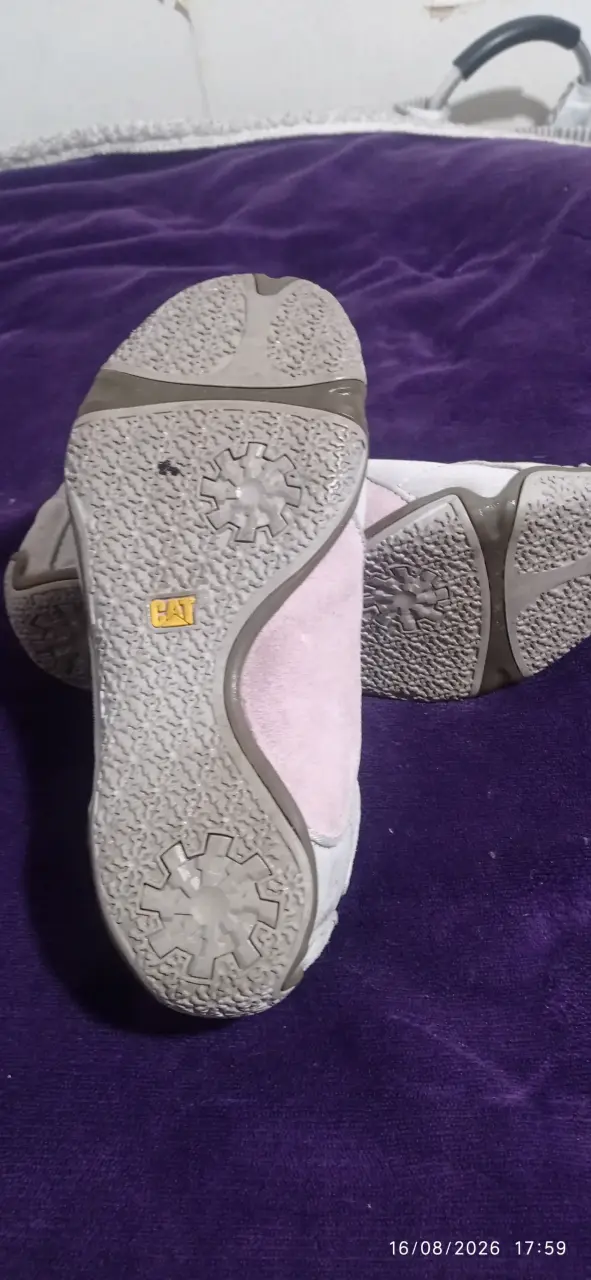 Zapatillas de mujer Caterpillar grises - 4