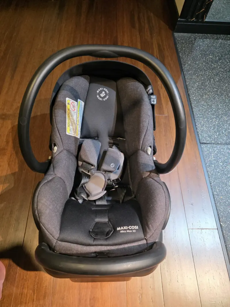 Silla de Auto Maxi-Cosi Mico Max 30 Negra - 1