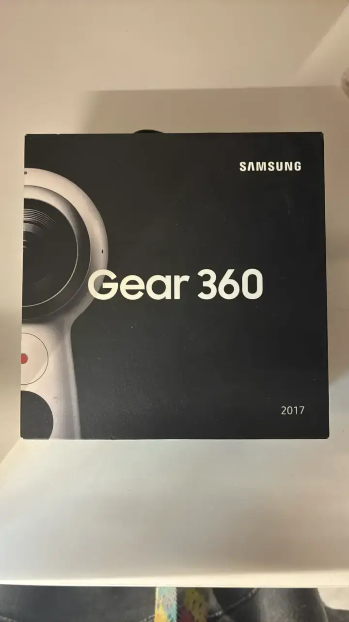 Cámara Samsung Gear 360 2017 en buen estado - 1