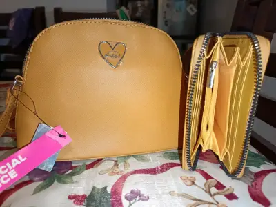 Set de cartera y billetera mostaza - miniatura 2