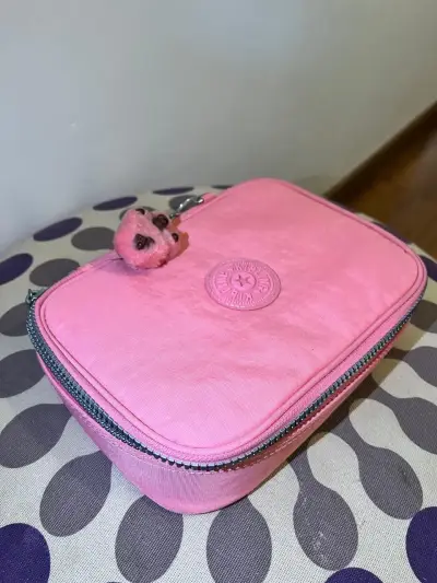 Estuche Kipling rosado - miniatura 1