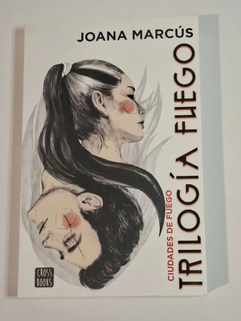 Trilogía Fuego de Joana Marcús - Libros - 4