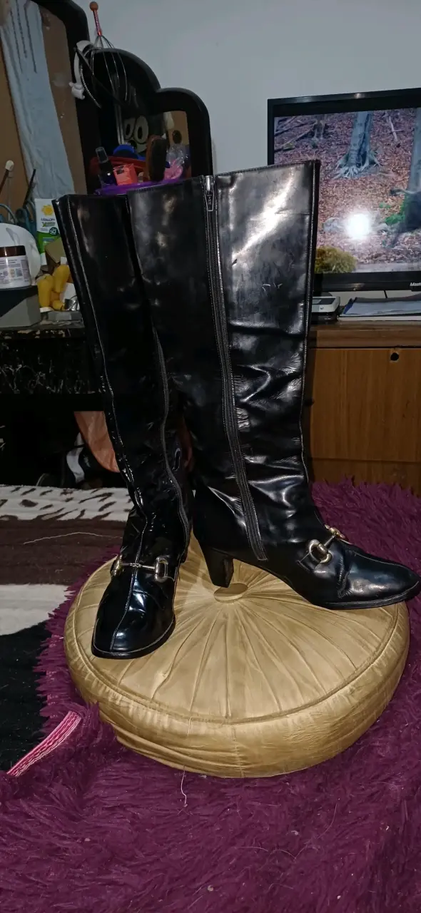 Botas de cuero negras con tacón alto - 2