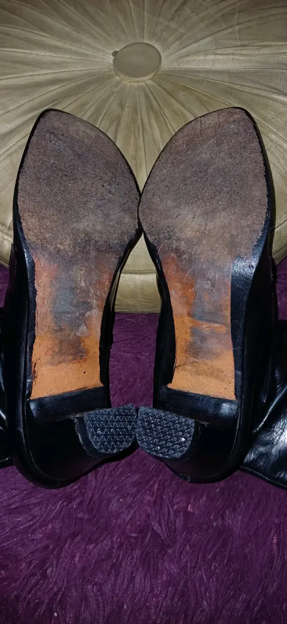 Botas de cuero negras con tacón alto - 4