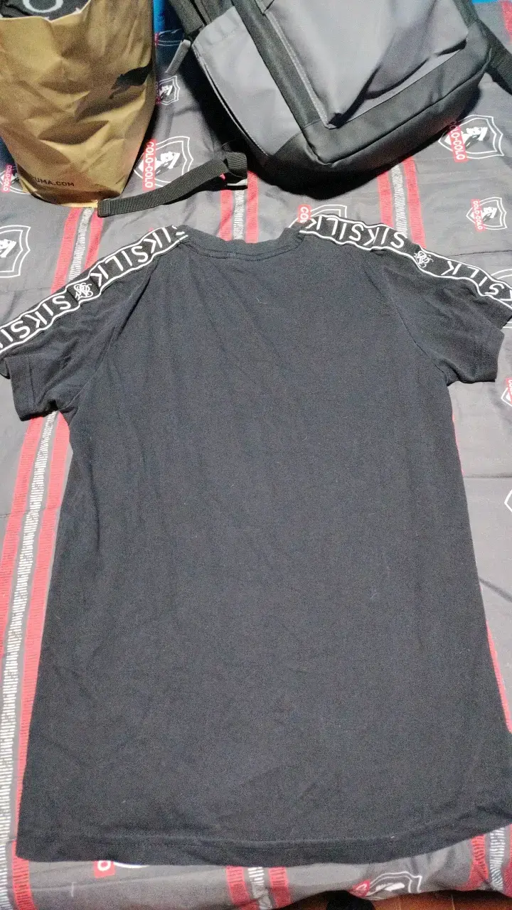 Polera siksilk negra con uso - 2