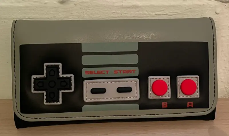 Billetera Retro Nintendo NES 🎮 - 1