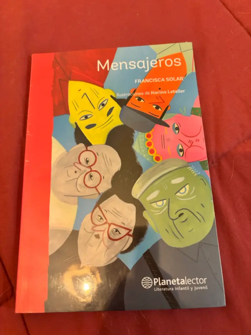 Libro Mensajeros de Francisca Solar