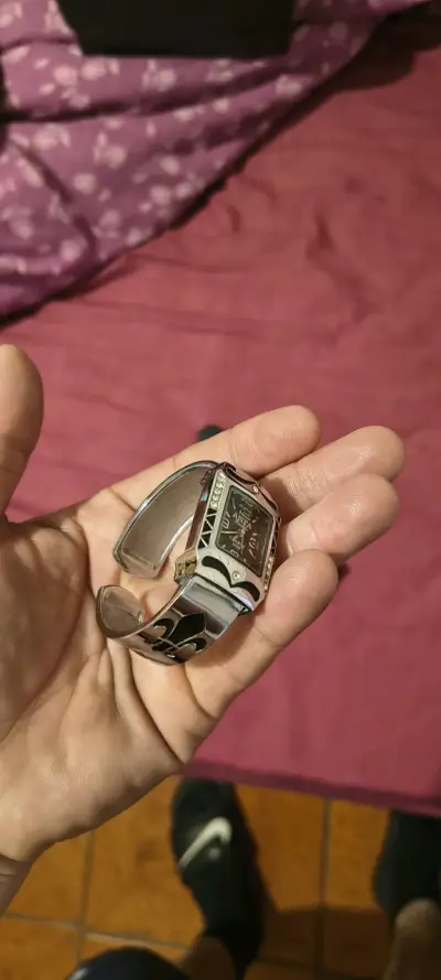 Reloj de pulsera Antea con diseño elegante - miniatura 3