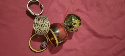 Anillo vintage con piedra morada - miniatura 5