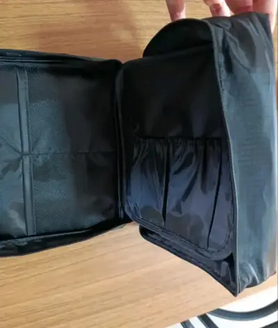 Neceser de viaje negro con compartimentos - miniatura 4
