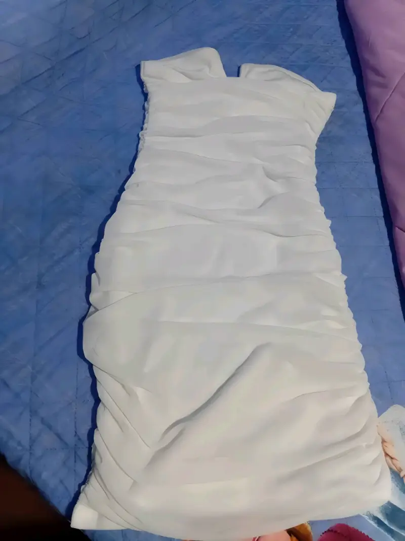 Vestido de fiesta blanco con lentejuelas - 3