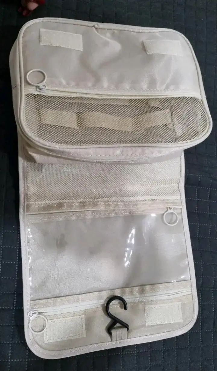 Neceser de Viaje Colgante Beige con Compartimentos - 3