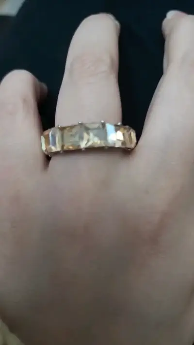 Anillo de cristal facetado dorado - miniatura 2