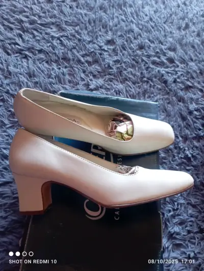 Zapatos de Tacón Beige Verónica Talla 38 - miniatura 2