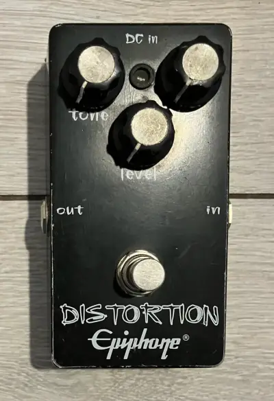 Pedal de efectos Behringer V-Amp 3 y Epiphone  Dis - miniatura 3
