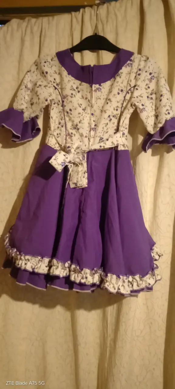 Conjunto de Disfraces Tradicionales para Niños - 5