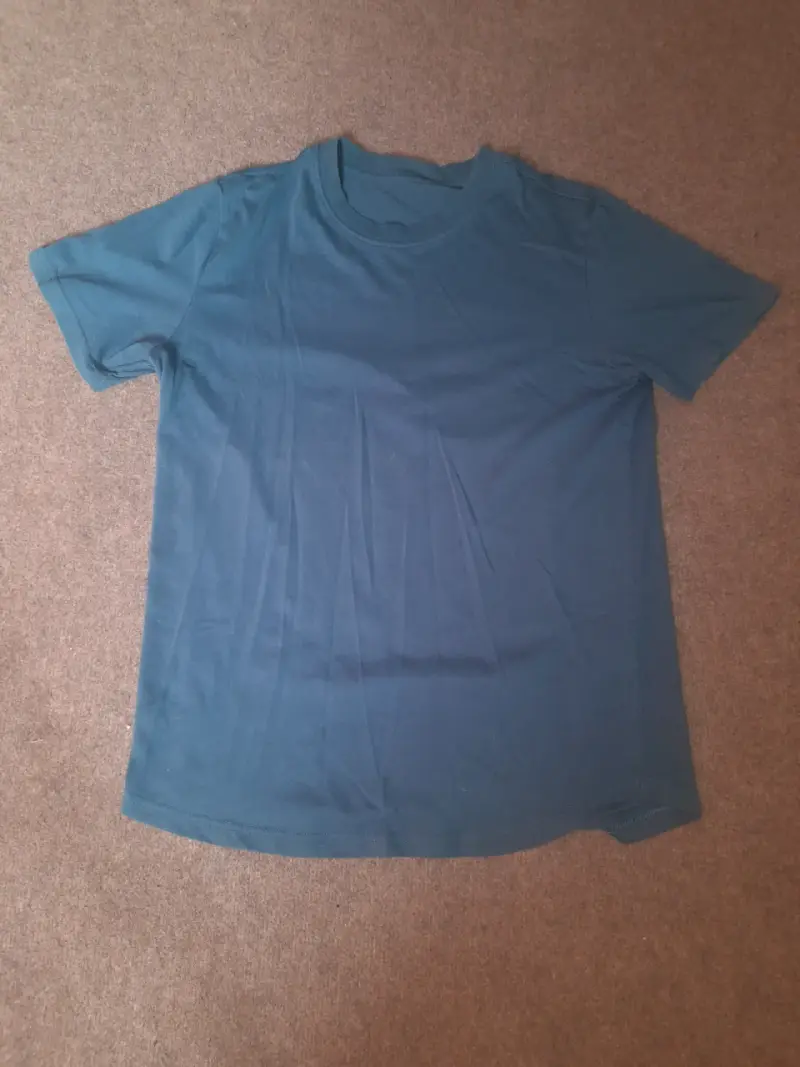 Polera azul para hombre en buen estado - 1