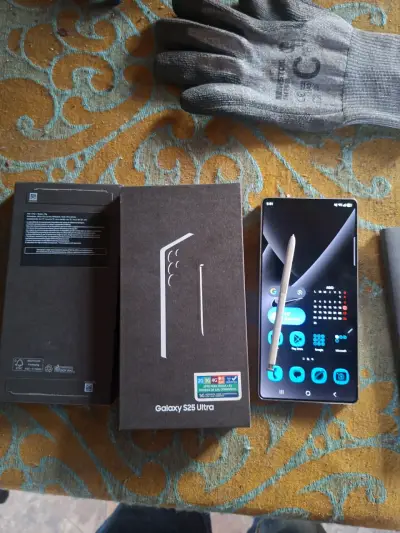Samsung Galaxy S25 Ultra con S Pen - miniatura 2