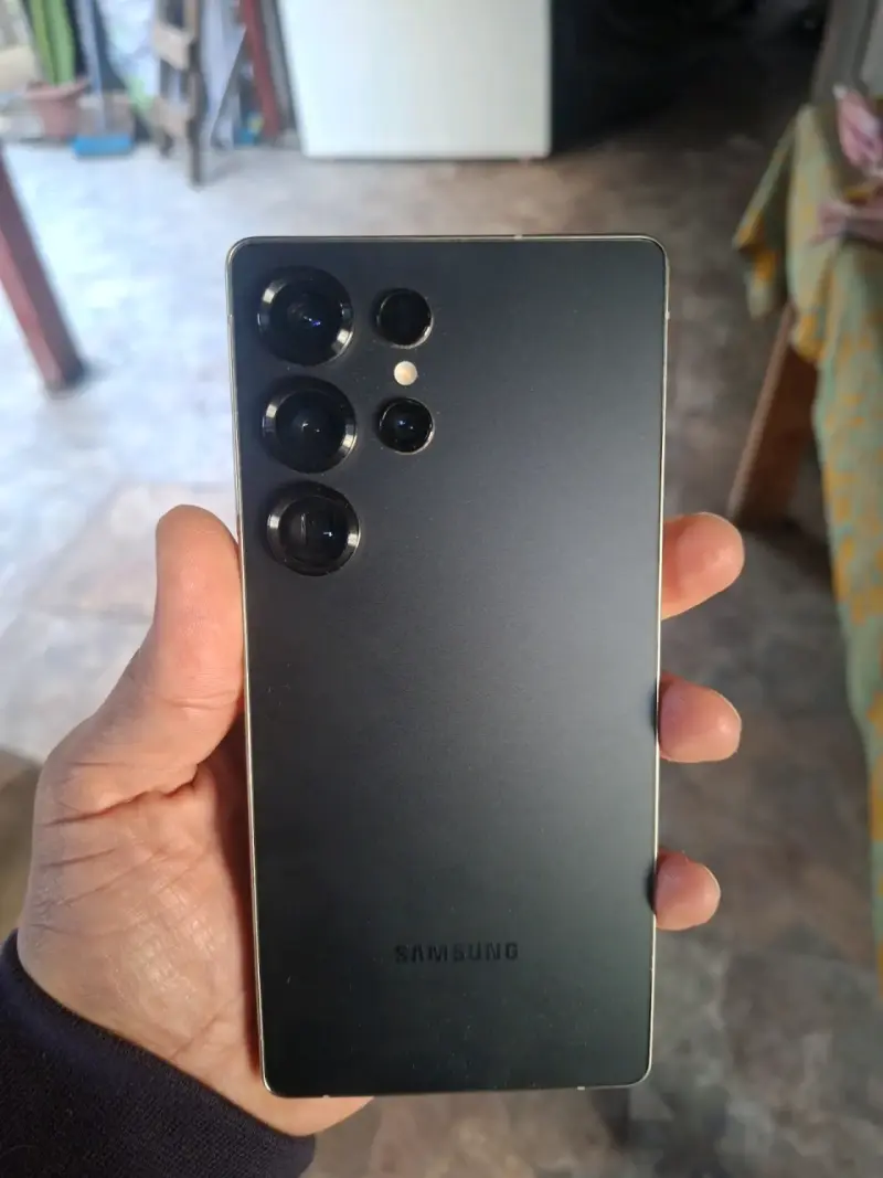 Samsung Galaxy S25 Ultra con S Pen - 4