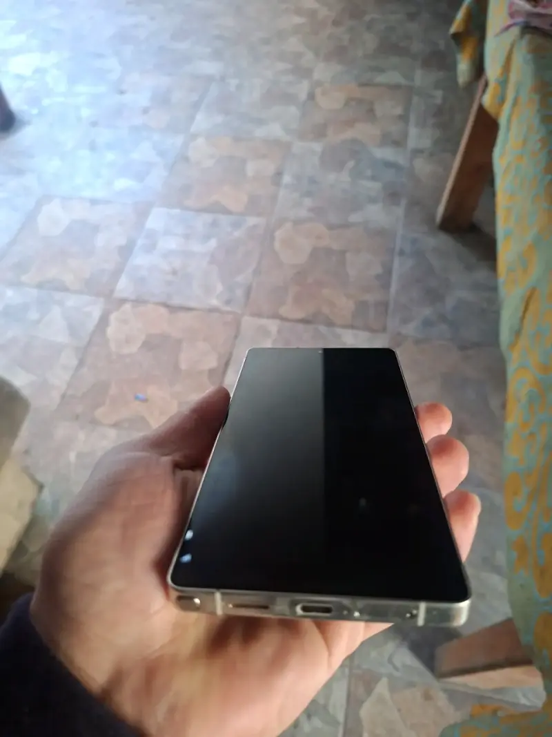Samsung Galaxy S25 Ultra con S Pen - 5