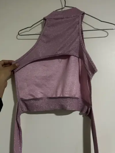 Top corto brillante color lila - miniatura 2